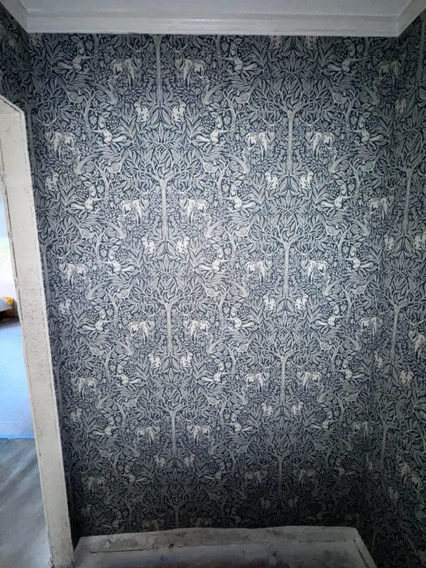 Contemporary wallpaper style